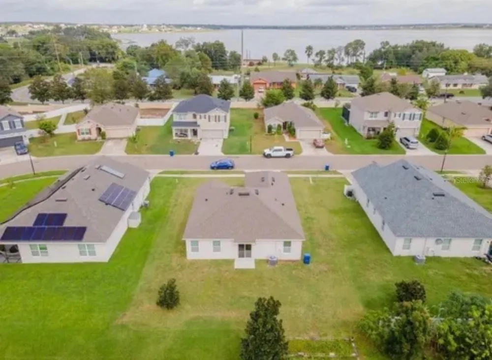 724 LAKE CUMMINGS BOULEVARD Lake Alfred, FL 33850