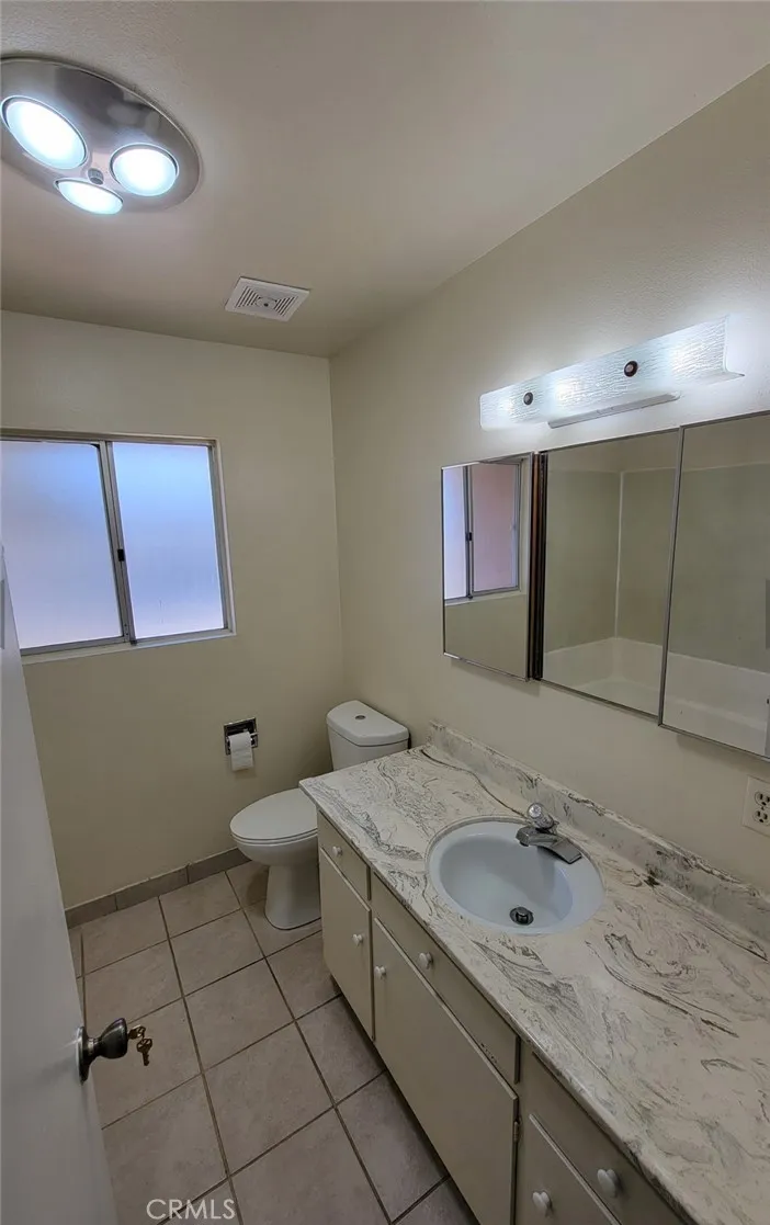 19142 US Highway 18 Apple Valley, CA 92307