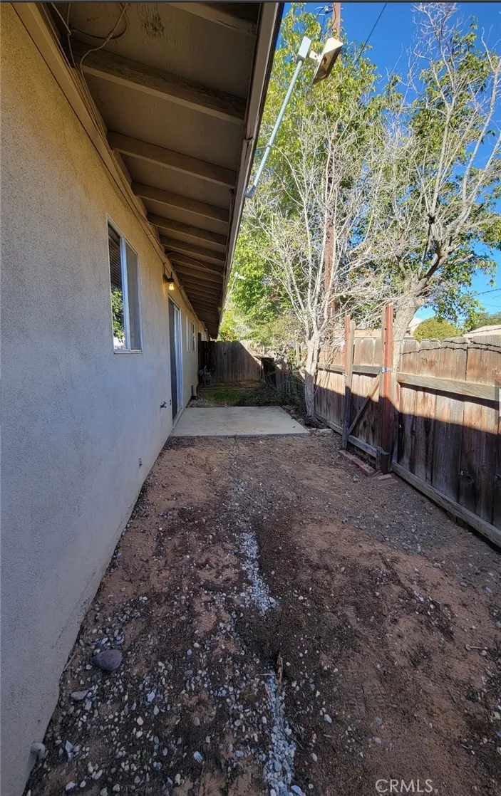 19142 US Highway 18 Apple Valley, CA 92307