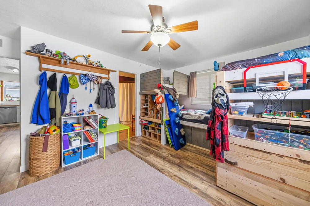 9158 Elmwood Court #185 Canadian Lakes, MI 49346