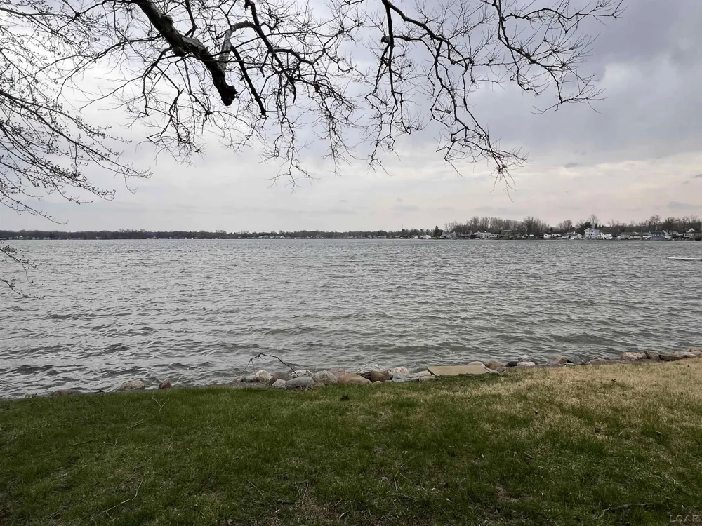 11698 Elm Park Drive Rollin Township, MI 49253