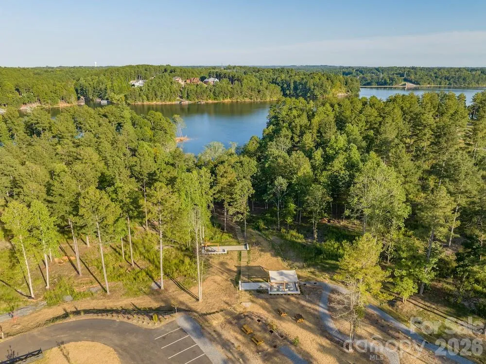 2281 Crestone Way #233 Connelly Springs, NC 28612