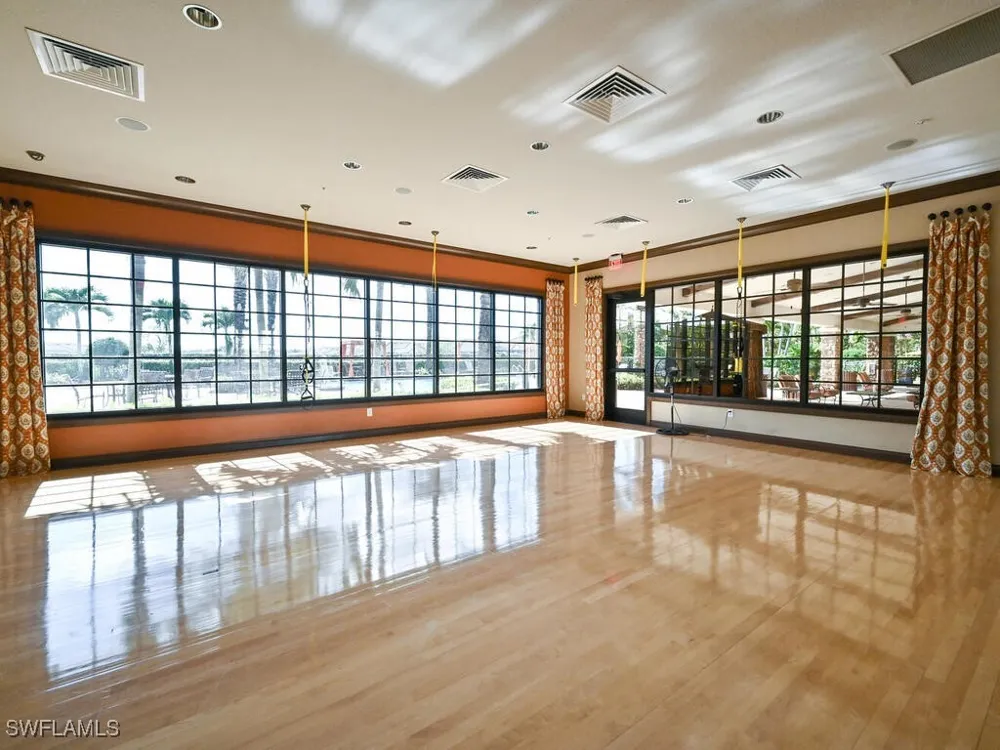 Calle Canovas Street Naples, FL 34114