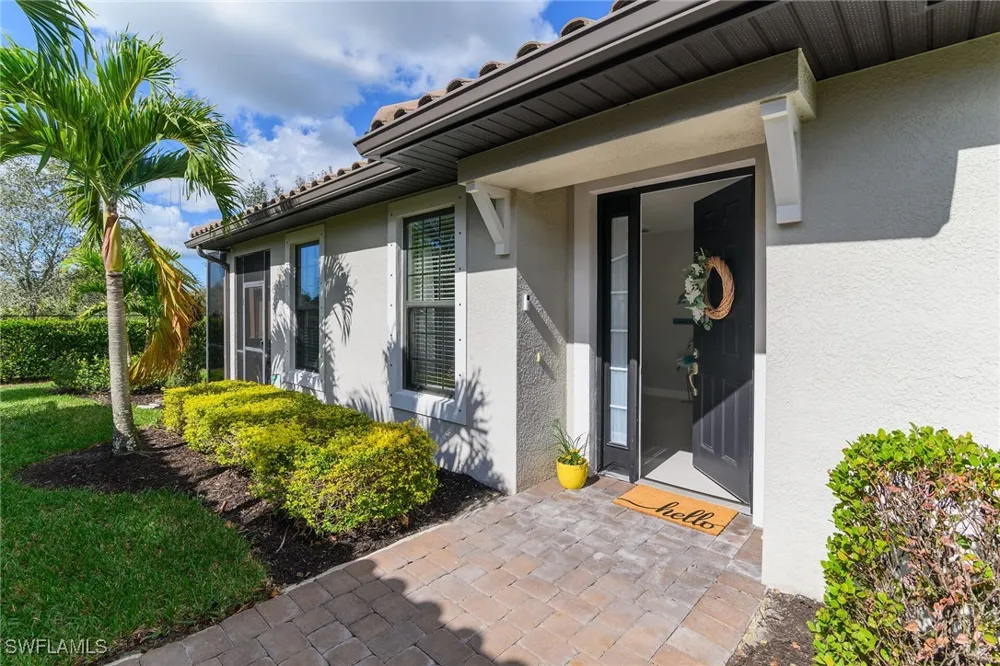 Calle Canovas Street Naples, FL 34114