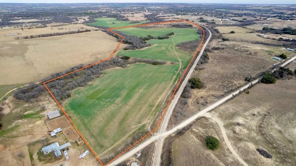 CR 440 De Leon, TX 76444