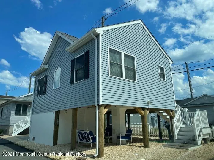 121 W Tide Way Lavallette, NJ 08735