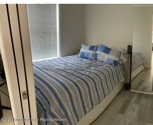 121 W Tide Way Lavallette, NJ 08735