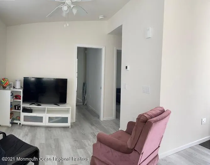 121 W Tide Way Lavallette, NJ 08735