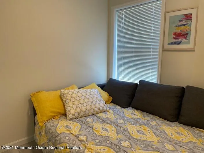 121 W Tide Way Lavallette, NJ 08735