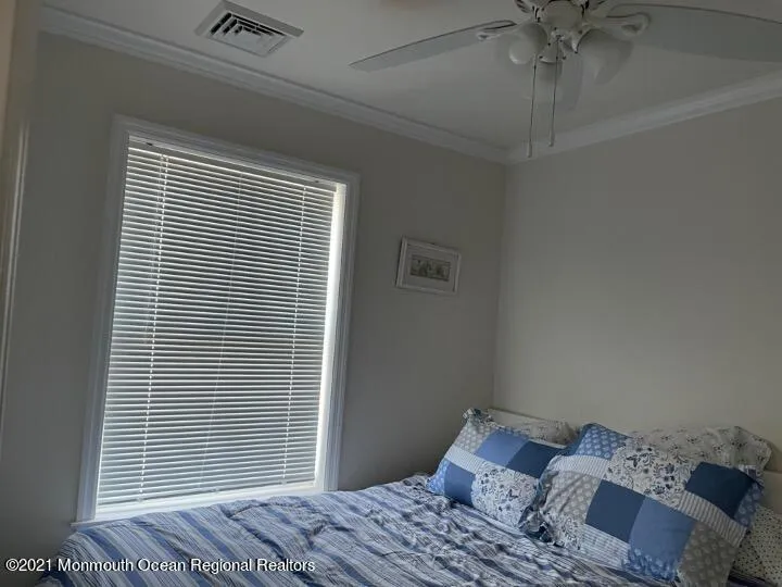 121 W Tide Way Lavallette, NJ 08735