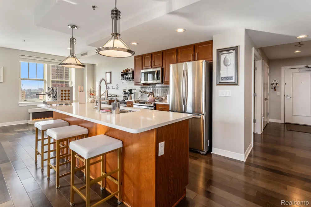 525 W Lafayette Boulevard #16B Detroit City, MI 48226