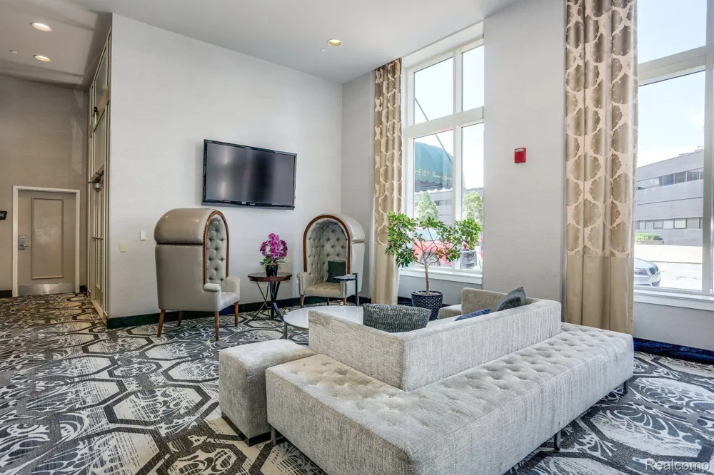 525 W Lafayette Boulevard #16B Detroit City, MI 48226