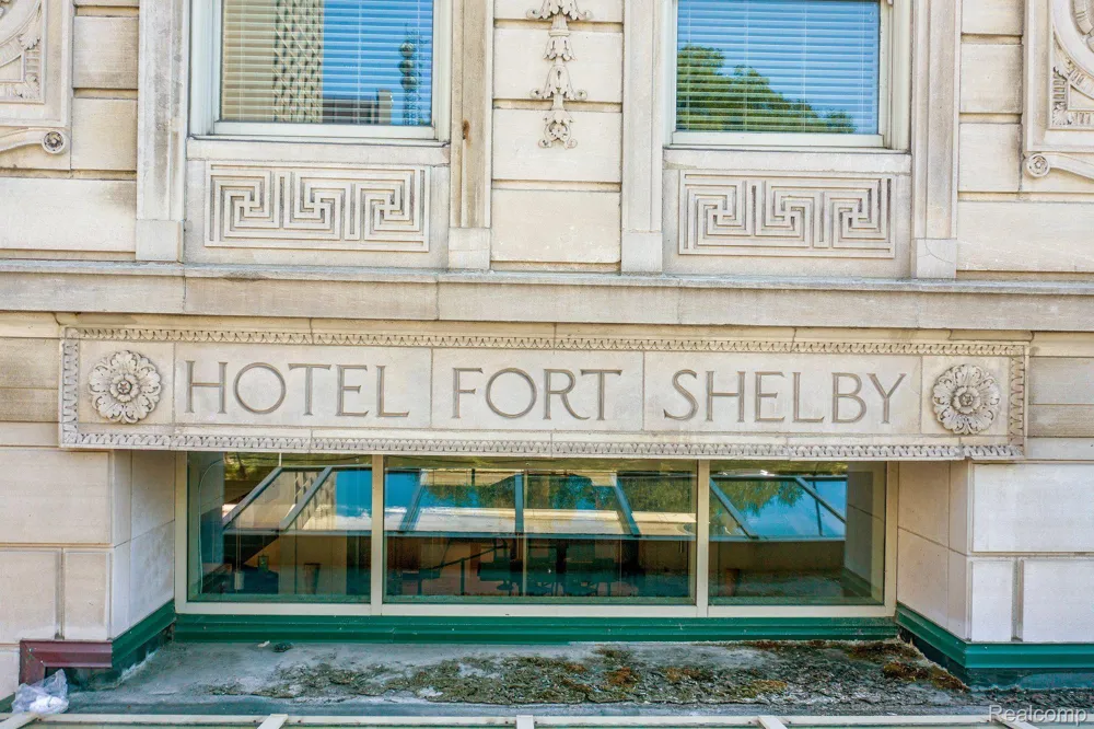 525 W Lafayette Boulevard #16B Detroit City, MI 48226