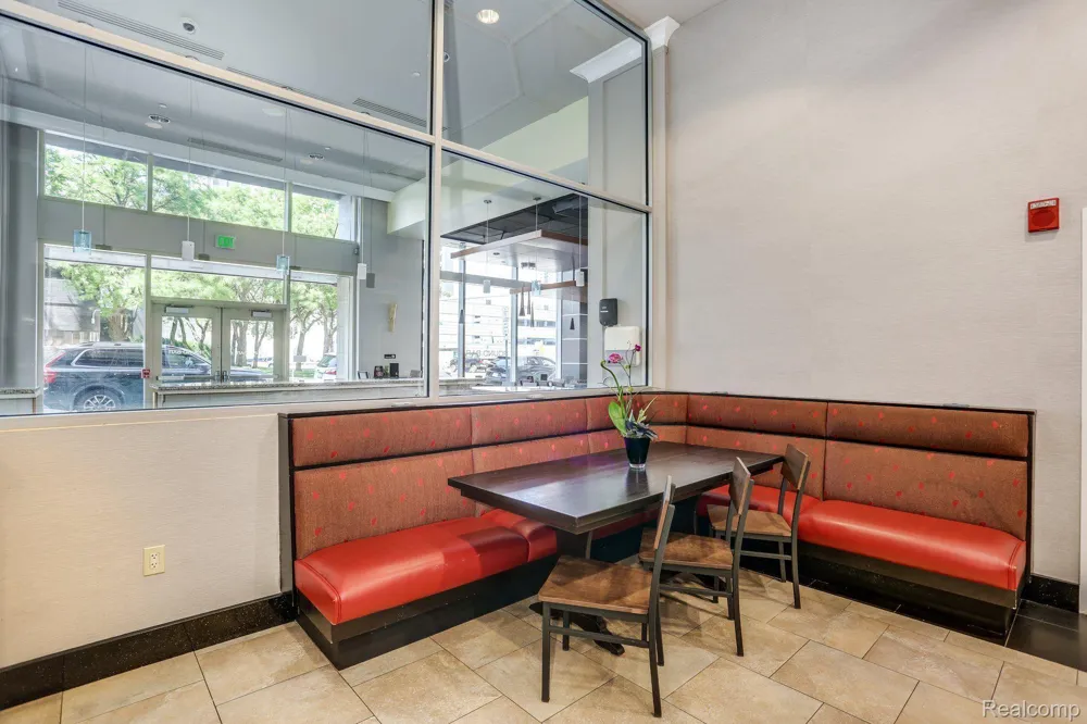 525 W Lafayette Boulevard #16B Detroit City, MI 48226