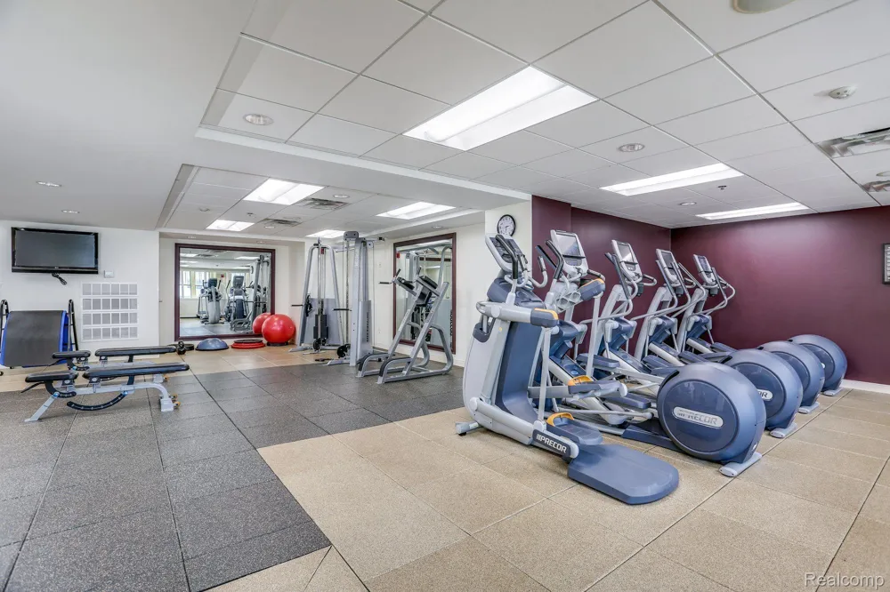 525 W Lafayette Boulevard #16B Detroit City, MI 48226
