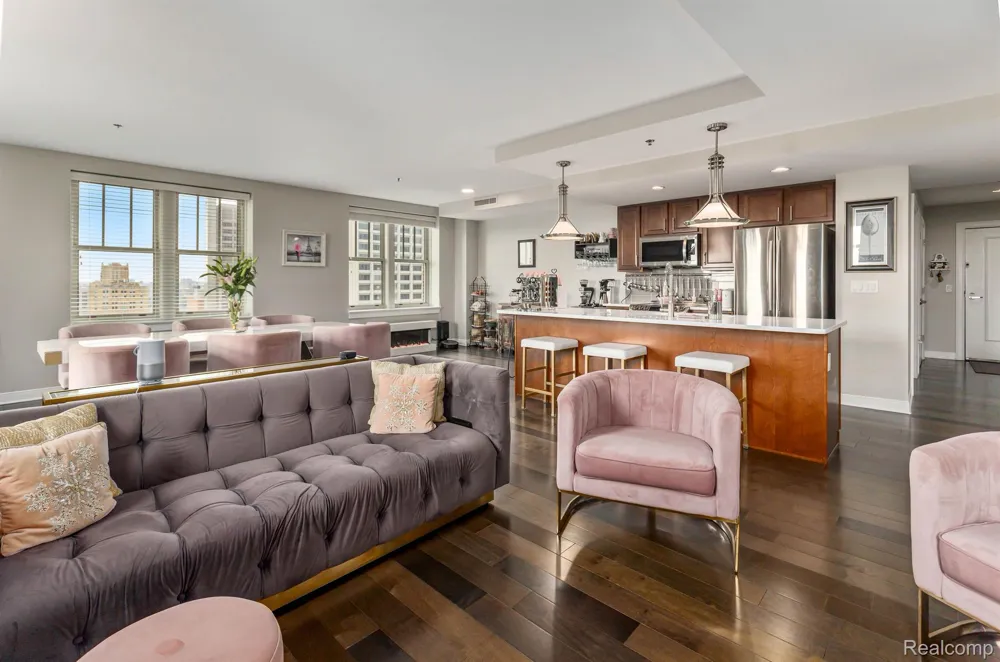 525 W Lafayette Boulevard #16B Detroit City, MI 48226