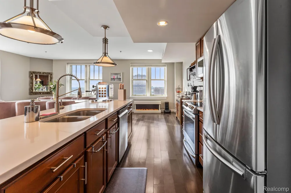 525 W Lafayette Boulevard #16B Detroit City, MI 48226