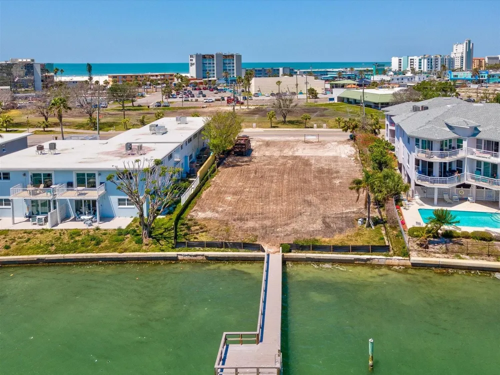 141 104TH AVENUE Treasure Island, FL 33706