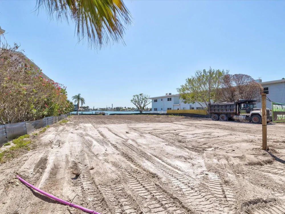 141 104TH AVENUE Treasure Island, FL 33706