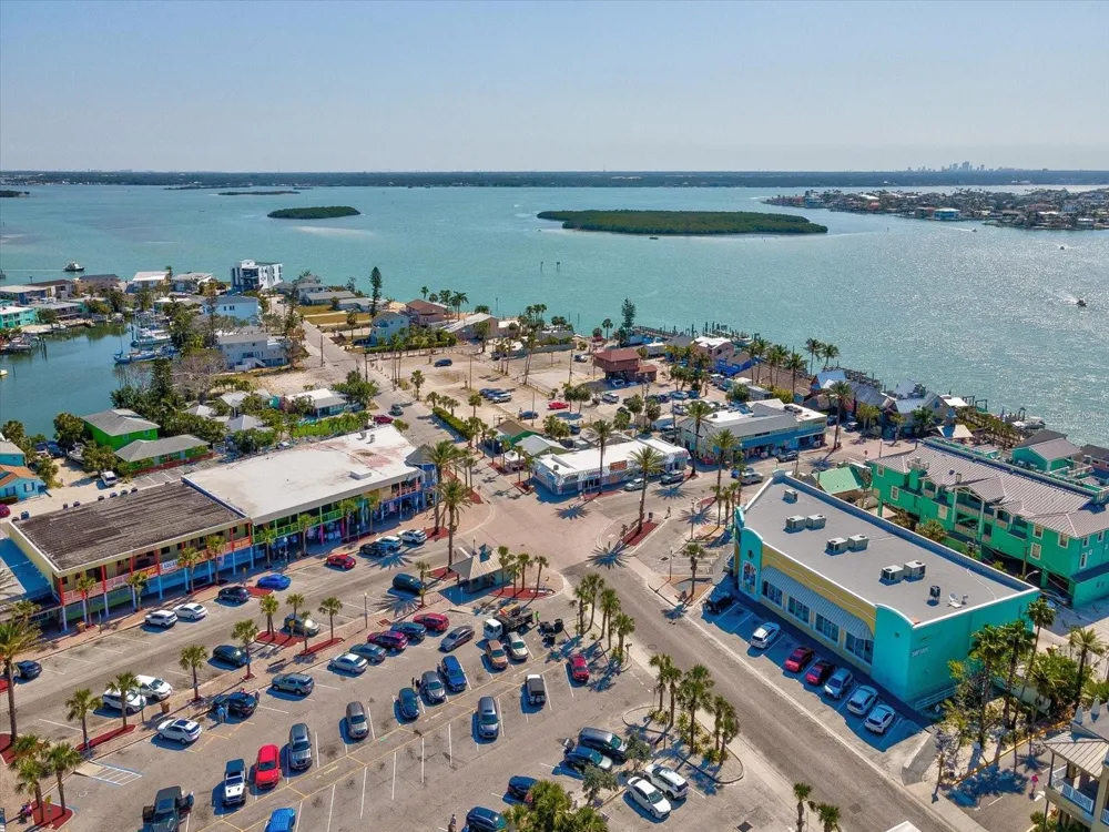 141 104TH AVENUE Treasure Island, FL 33706