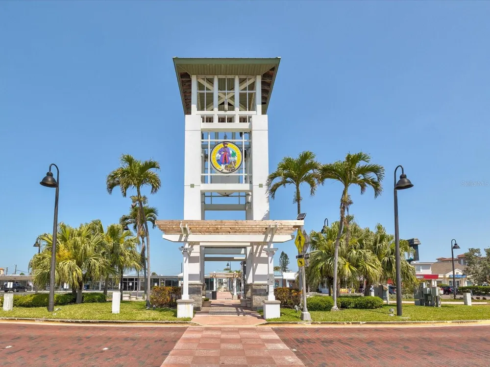 141 104TH AVENUE Treasure Island, FL 33706