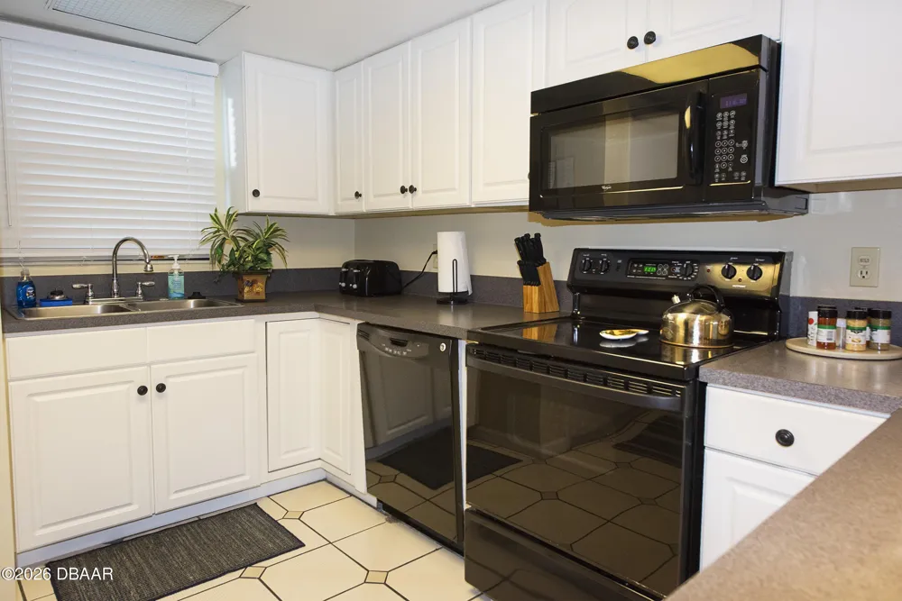 1571 S Atlantic Avenue #203 New Smyrna Beach, FL 32169