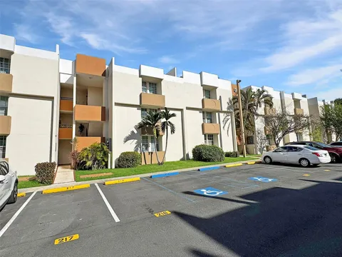 Cond Valles de Torrimar BLVD. PEDRO FULLANA VIRELLA #D-212