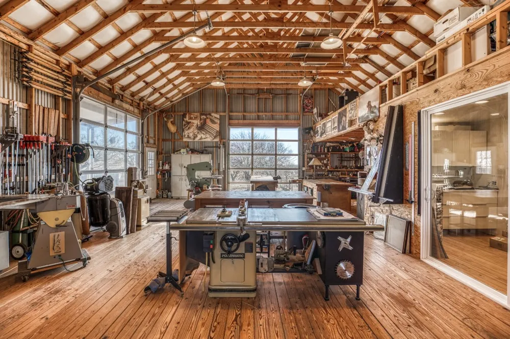 2969 County Road 422 Coleman, TX 76882