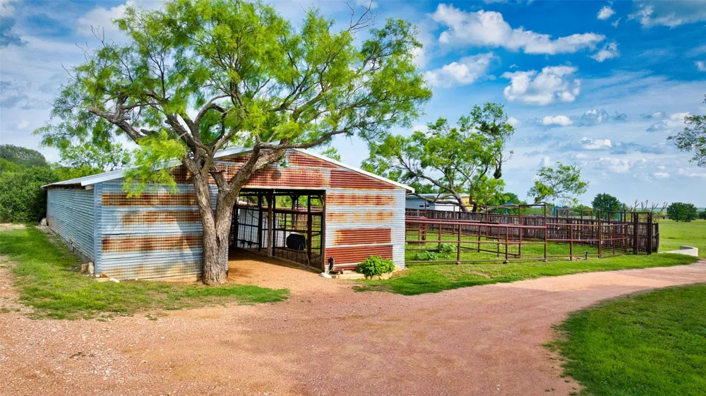 2969 County Road 422 Coleman, TX 76882