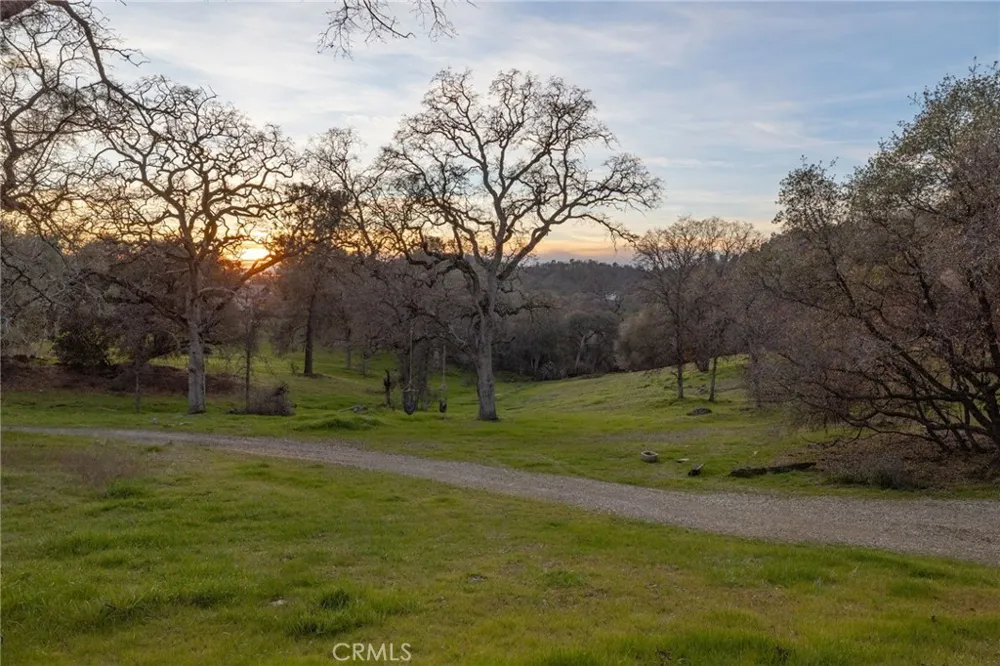33940 Jennifer Way Coarsegold, CA 93614