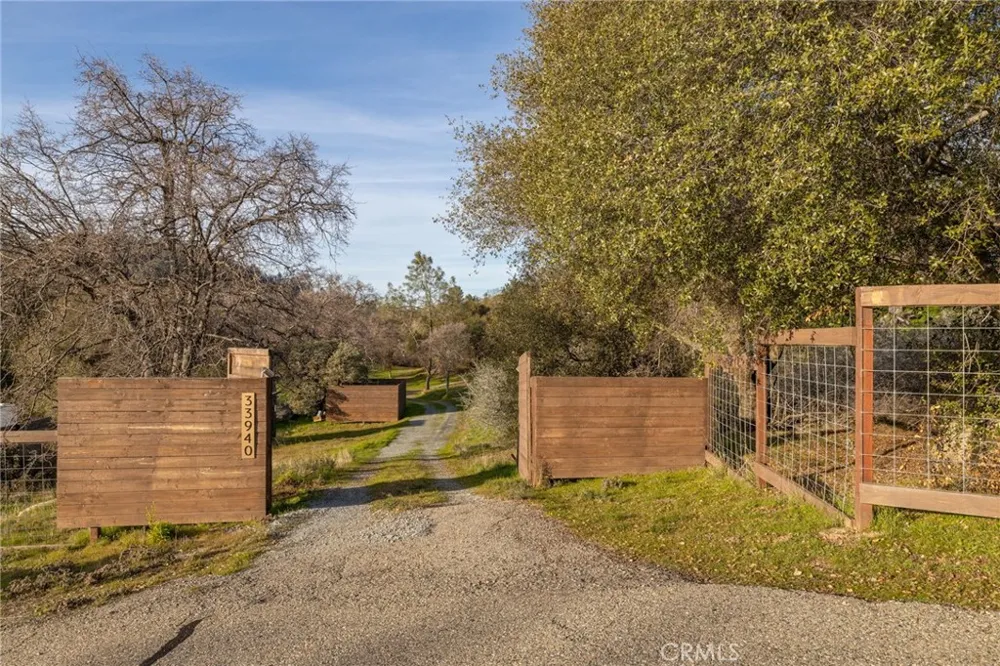 33940 Jennifer Way Coarsegold, CA 93614
