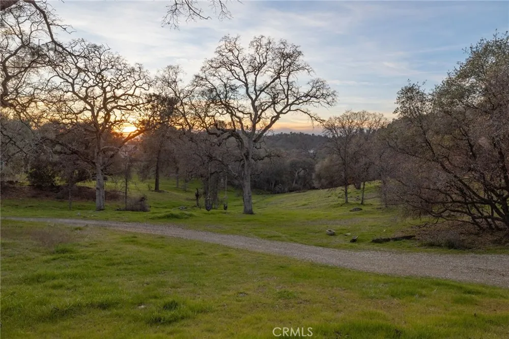 33940 Jennifer Way Coarsegold, CA 93614