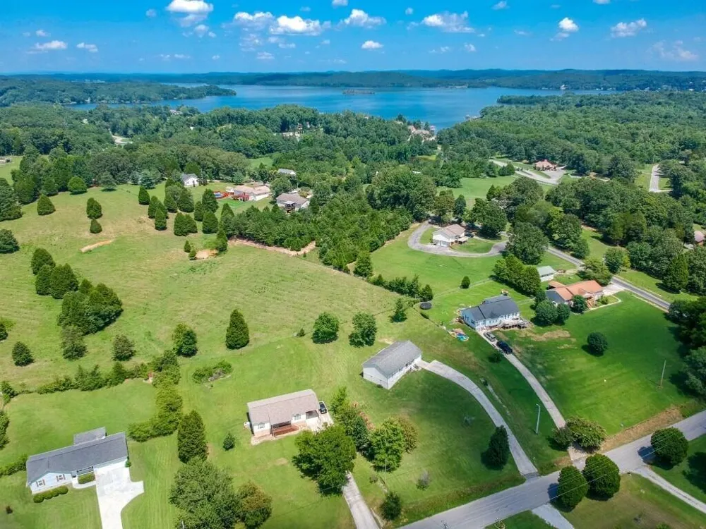 501 Pin Hook Road Spring City, TN 37381
