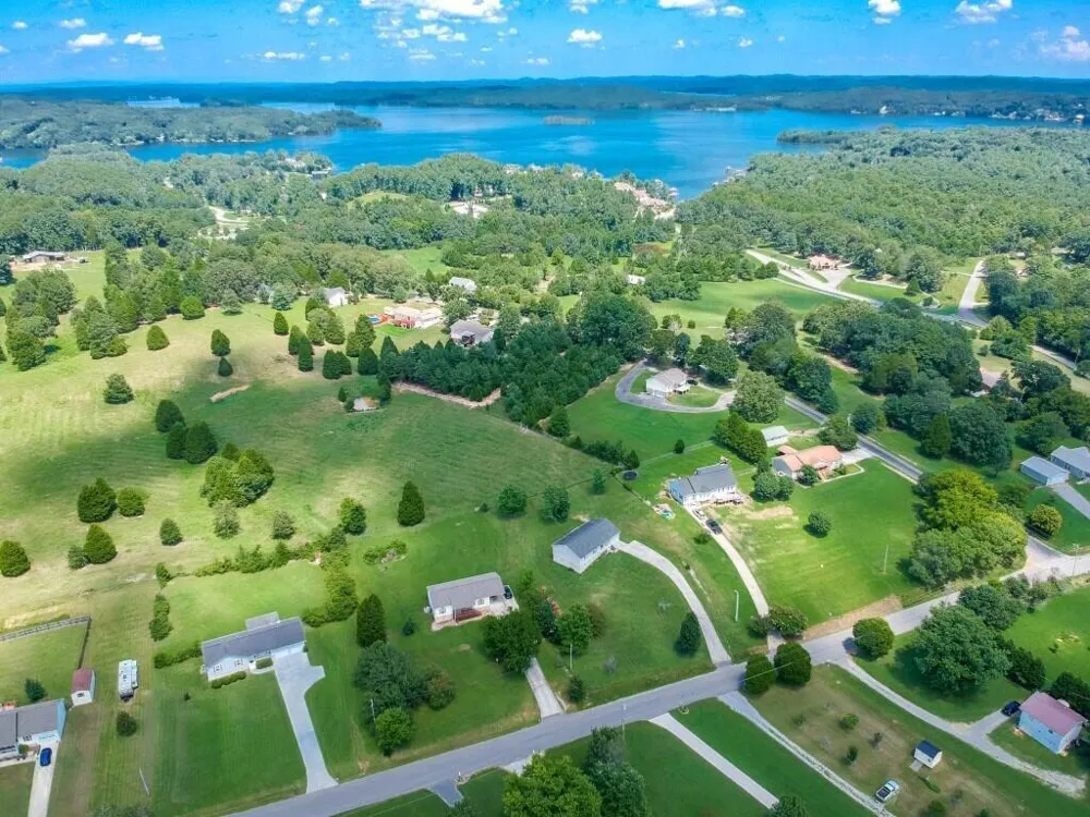 501 Pin Hook Road Spring City, TN 37381