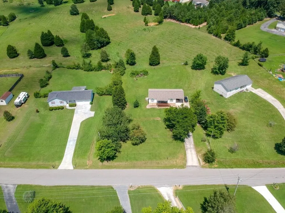 501 Pin Hook Road Spring City, TN 37381