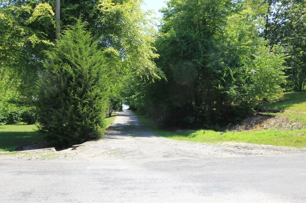 501 Pin Hook Road Spring City, TN 37381