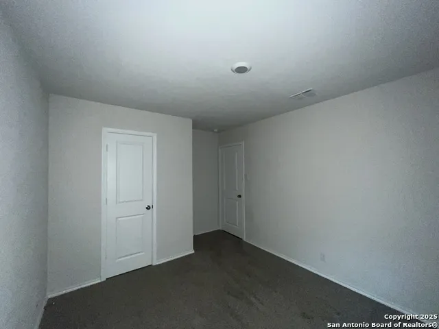 324 Middle Green Loop Floresville, TX 78114