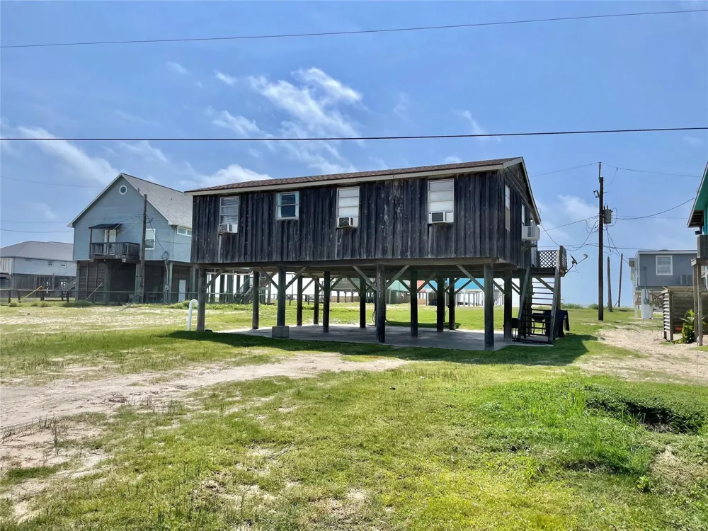 1111 Surf Drive Surfside Beach, TX 77541
