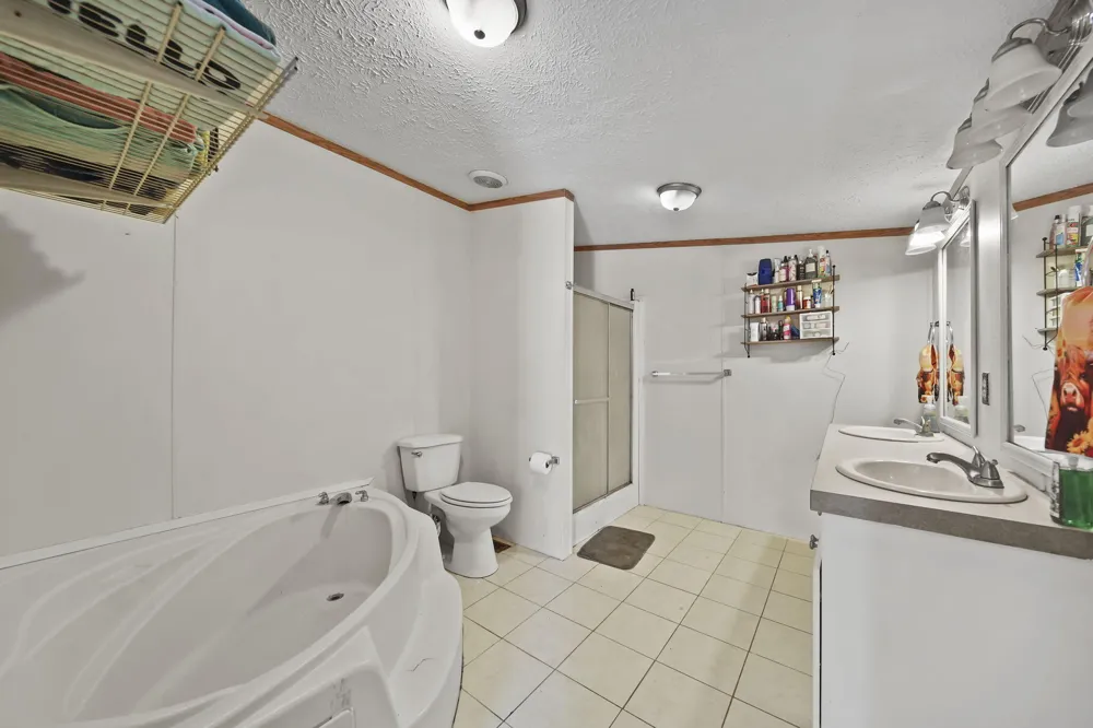 243 Kirk Adrian, MI 49221