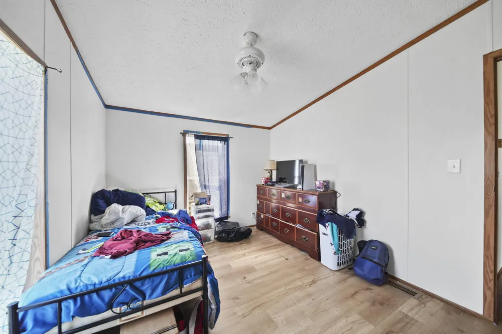 243 Kirk Adrian, MI 49221