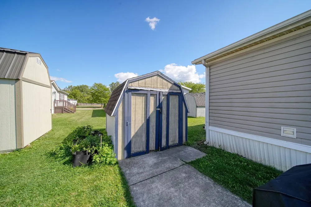 243 Kirk Adrian, MI 49221