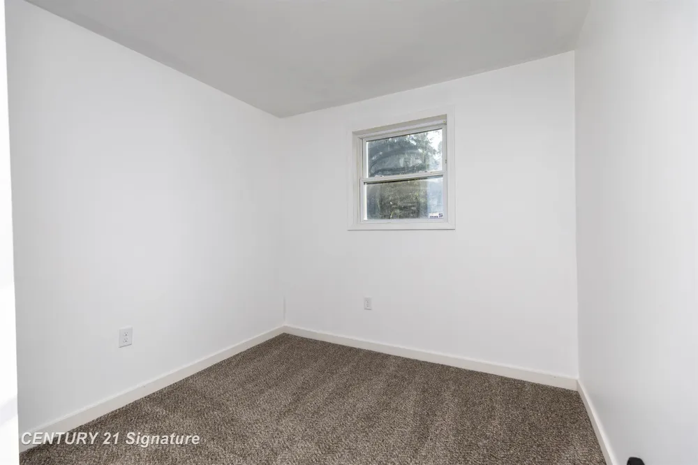 611 W 2nd Street Pinconning City, MI 48650