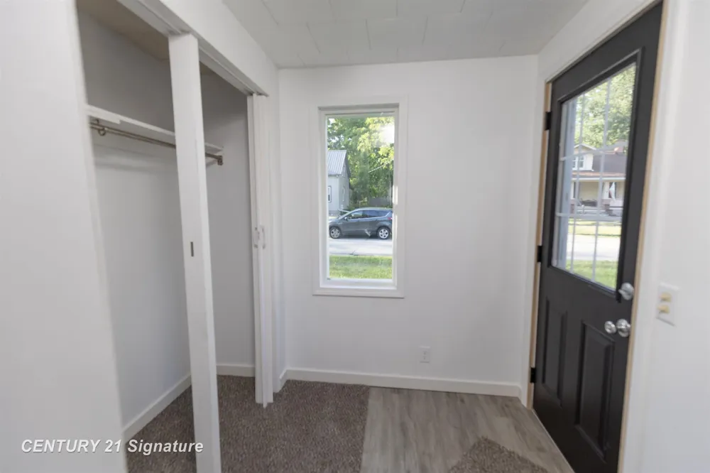 611 W 2nd Street Pinconning City, MI 48650