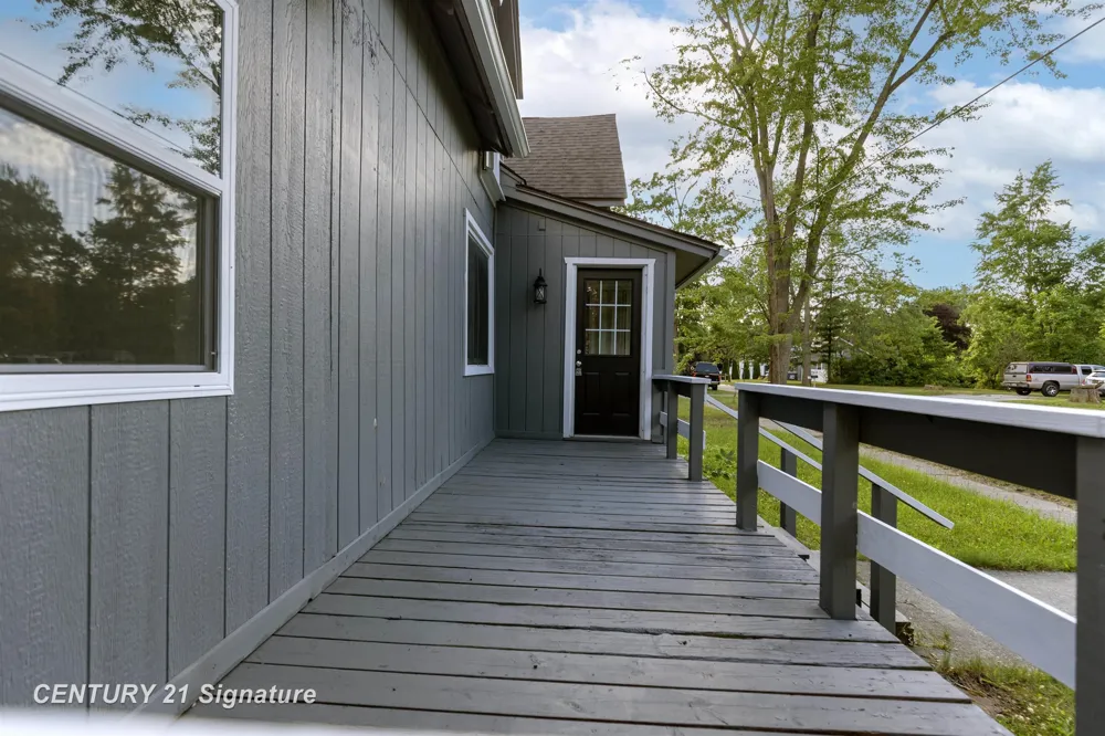 611 W 2nd Street Pinconning City, MI 48650