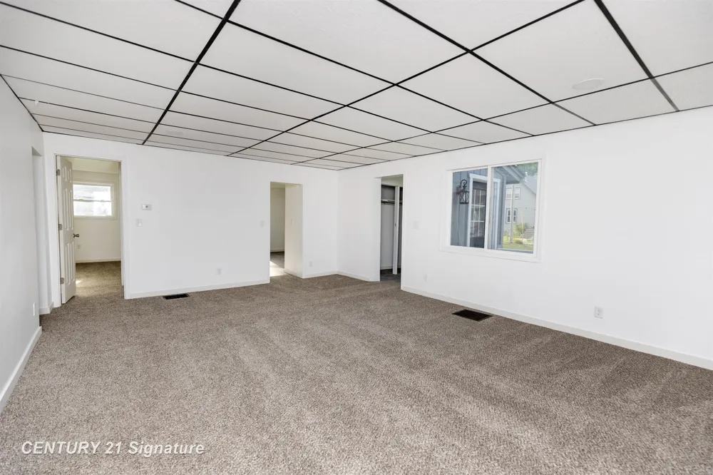 611 W 2nd Street Pinconning City, MI 48650