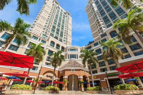 Gallery Plaza DE DIEGO AVE. #1203-N