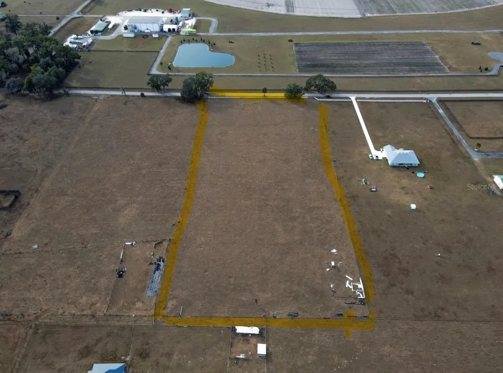 191 CR-482N Lake Panasoffkee, FL 33538