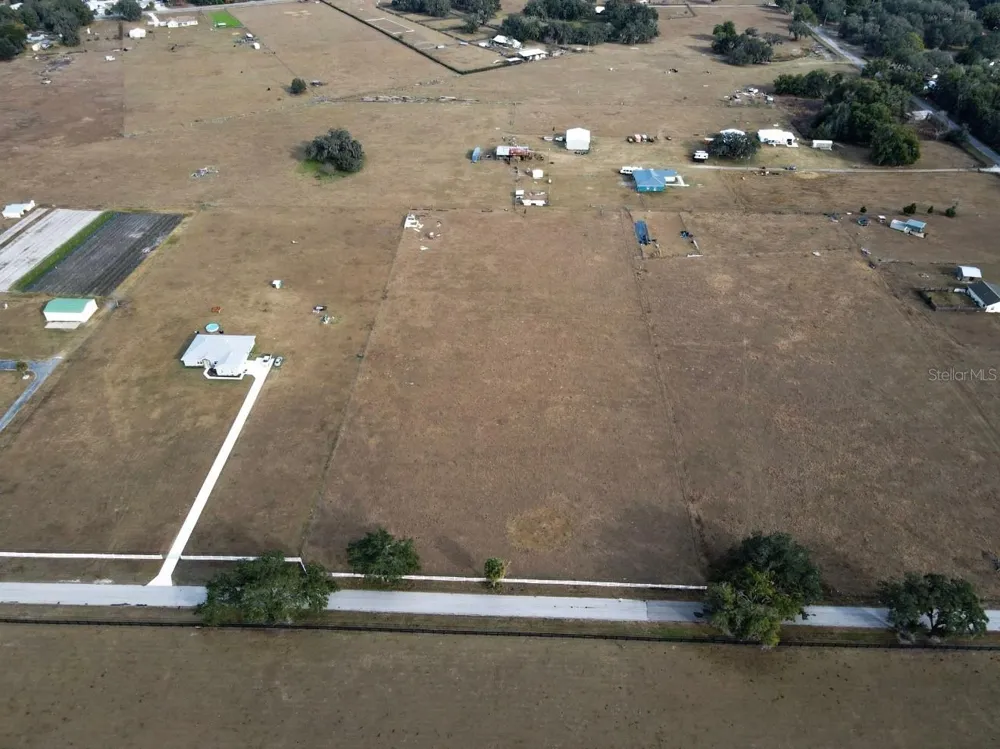 191 CR-482N Lake Panasoffkee, FL 33538