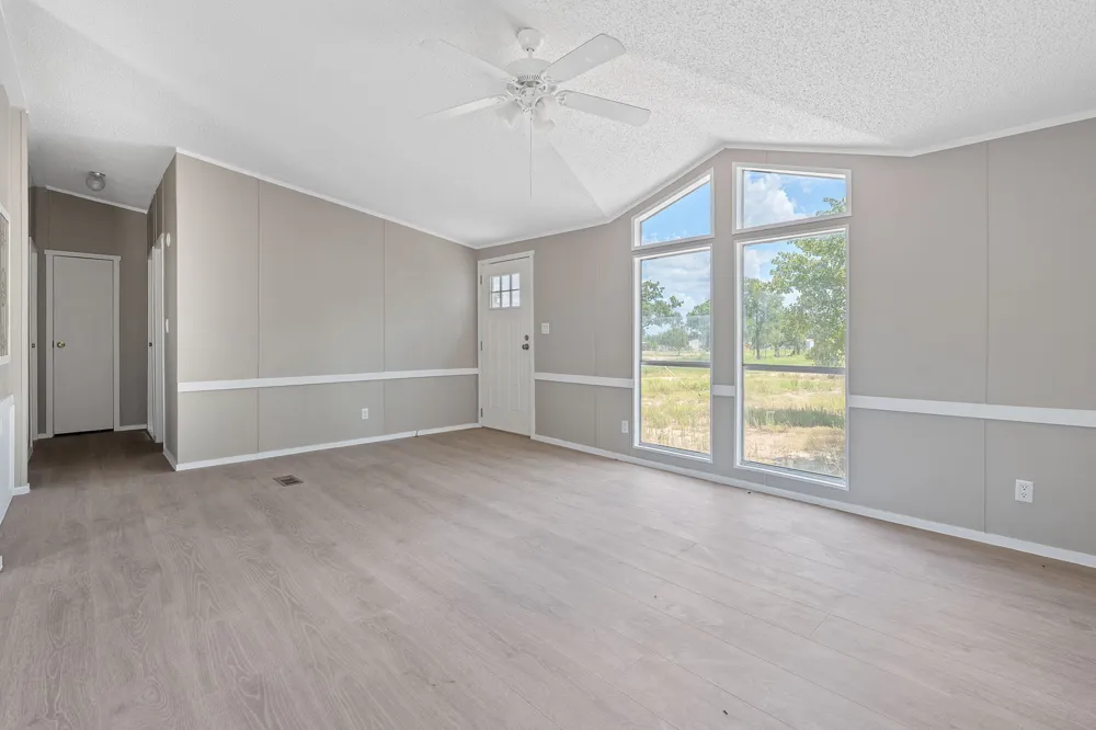 1385 Pettytown Road Dale, TX 78616