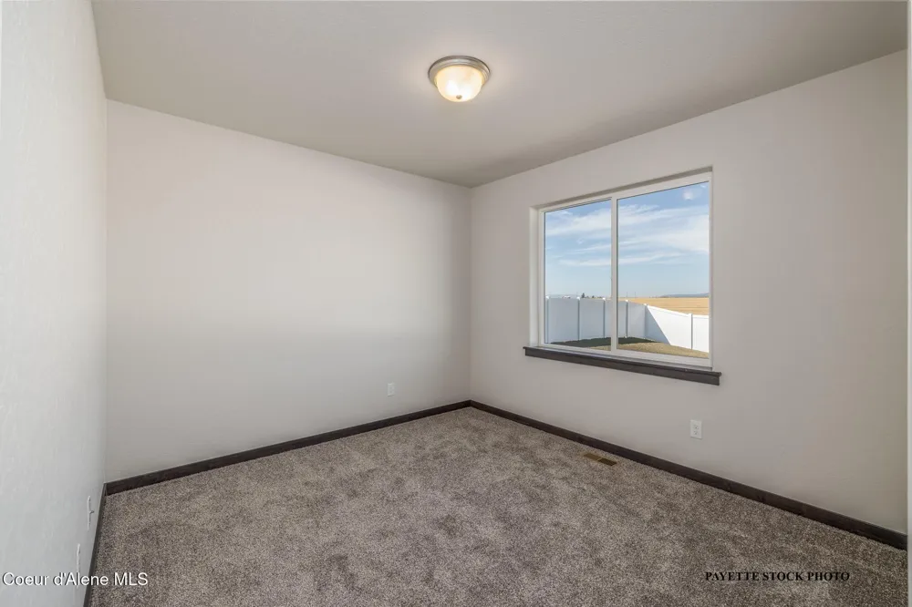 12157 Lennon Lane Rathdrum, ID 83858